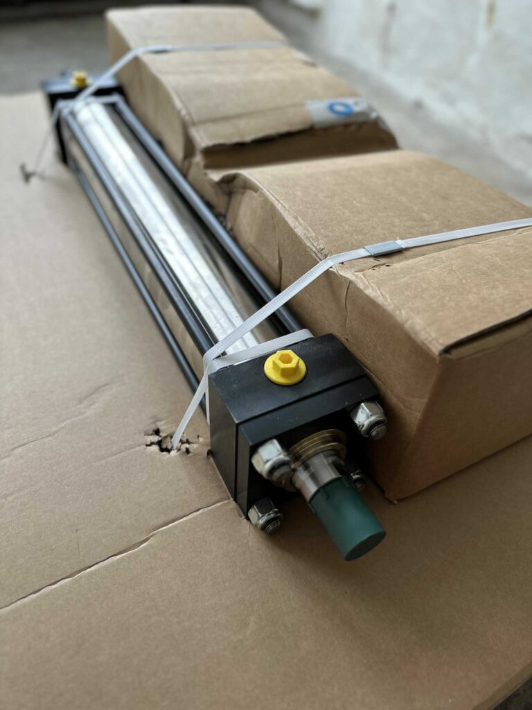 Hydraulický válec CD